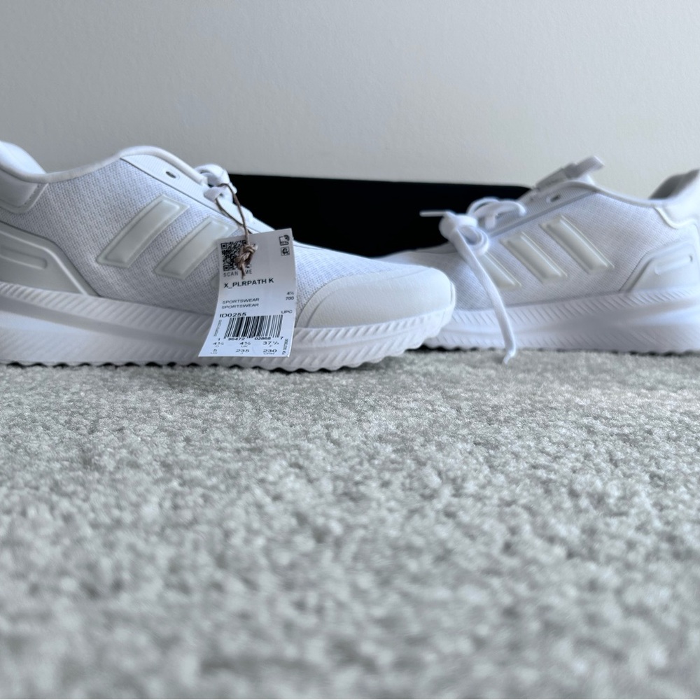 Adidas Cloudfoam Youth NWT